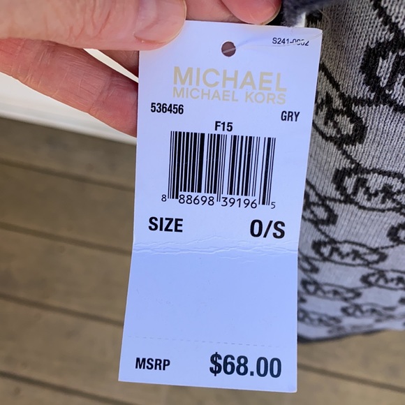 Michael kors scarf new with tags - Picture 2 of 4